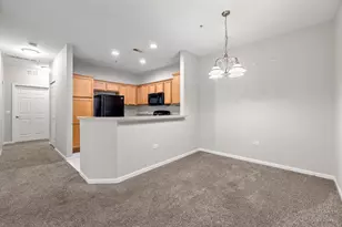 2305 Aurora Dr, Hampshire, IL 60140 - Photo 7