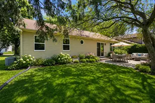 640 Lilac Dr, Algonquin, IL 60102 - Photo 37