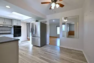 59 S Jane Dr, Elgin, IL 60123 - Photo 7