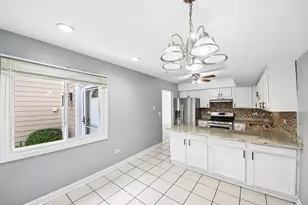 1124 E Potomac Ln, Palatine, IL 60074 - Photo 11