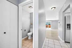 1124 E Potomac Ln, Palatine, IL 60074 - Photo 5