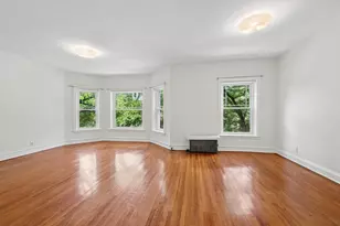 5715 S Blackstone Ave, Chicago, IL 60637 - Photo 3