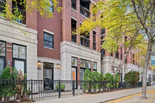 3010 N Sheffield Ave, Chicago, IL 60657 - Photo 1
