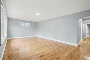 326 W 107th Pl, Chicago, IL 60628 - Photo 3
