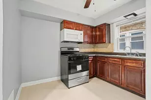 326 W 107th Pl, Chicago, IL 60628 - Photo 5