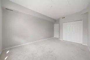 [Address not provided], Park Ridge, IL 60068 - Photo 31