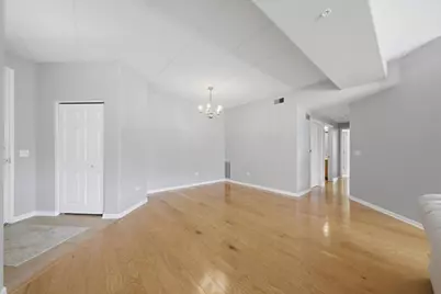 1761 Pavilion Way #301, Park Ridge, IL 60068 - Photo 7