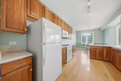 1761 Pavilion Way #301, Park Ridge, IL 60068 - Photo 11