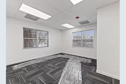 715 E Irving Park Road, Roselle, IL 60172 - Photo 7