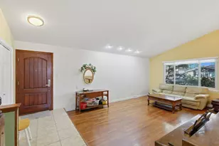 613 Leamington Ave, Wilmette, IL 60091 - Photo 3