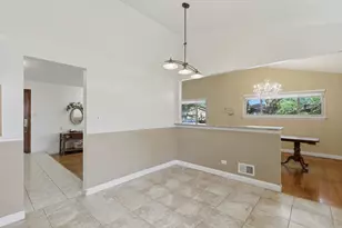 613 Leamington Ave, Wilmette, IL 60091 - Photo 9
