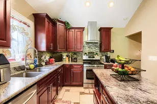 5048 S Leamington Ave, Chicago, IL 60638 - Photo 11