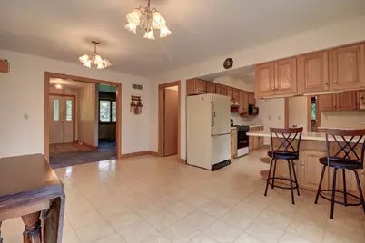 2205 Meadows Drive, Sterling, IL 61081 - Photo 9