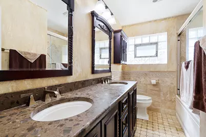 913 E 162nd Place, South Holland, IL 60473 - Photo 13