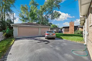 913 E 162nd Pl, South Holland, IL 60473 - Photo 19