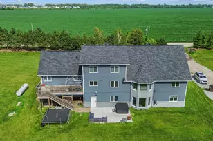10505 Coyne Station Rd, Huntley, IL 60142 - Photo 3