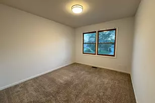 2S151 Avondale Ln, Lombard, IL 60148 - Photo 15