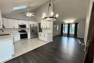 2S151 Avondale Ln, Lombard, IL 60148 - Photo 3