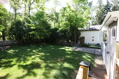 305 Glenice Parkway, Fox River Grove, IL 60021 - Photo 3