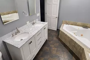 305 Glenice Pkwy, Fox River Grove, IL 60021 - Photo 13