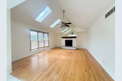1108 Hollingswood Avenue, Naperville, IL 60564 - Photo 7
