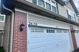 24130 Walnut Cir, Plainfield, IL 60585 - Photo 9