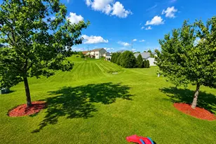 423 Cross Plains Rd, Rockford, IL 61107 - Photo 41