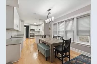 2215 W Arthur Avenue, Chicago, IL 60645 - Photo 23