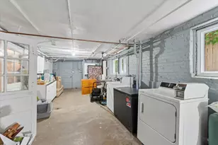 2215 W Arthur Ave, Chicago, IL 60645 - Photo 41
