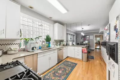 2215 W Arthur Avenue, Chicago, IL 60645 - Photo 23