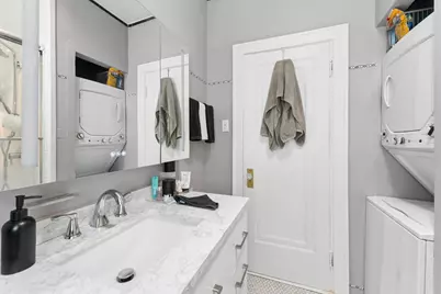 2215 W Arthur Avenue, Chicago, IL 60645 - Photo 39