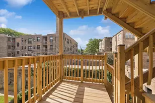 2215 W Arthur Ave, Chicago, IL 60645 - Photo 27