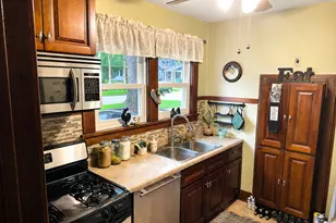 621 Lincoln Ave, Elgin, IL 60120 - Photo 7