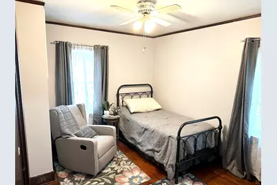 621 Lincoln Avenue, Elgin, IL 60120 - Photo 9
