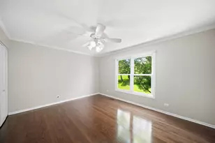 310 Chesterfield Ln, Vernon Hills, IL 60061 - Photo 25