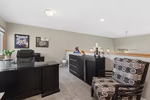 8233 W Chestnut Ct, Frankfort, IL 60423 - Photo 17