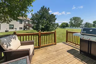 8233 W Chestnut Ct, Frankfort, IL 60423 - Photo 33