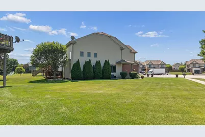 8233 W Chestnut Court, Frankfort, IL 60423 - Photo 31