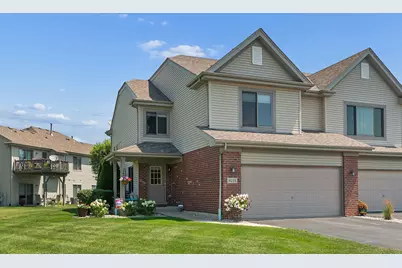 8233 W Chestnut Court, Frankfort, IL 60423 - Photo 1