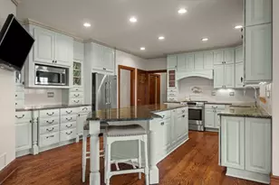 1441 Kathryn Ln, Lake Forest, IL 60045 - Photo 11