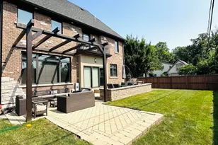 441 South St, Elmhurst, IL 60126 - Photo 3