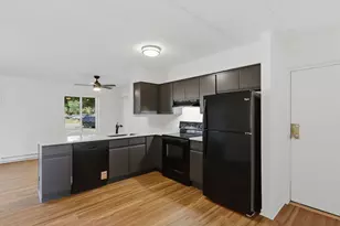 645 N Briar Hill Ln, Addison, IL 60101 - Photo 7