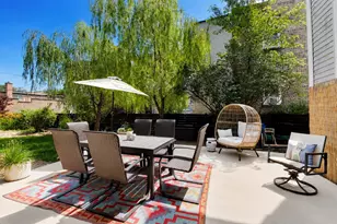 2012 W Estes Ave, Chicago, IL 60645 - Photo 37