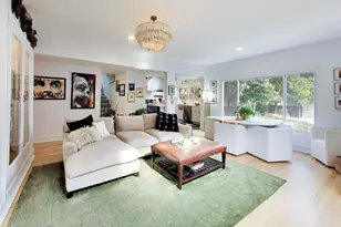 2012 W Estes Ave, Chicago, IL 60645 - Photo 9