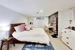2012 W Estes Ave, Chicago, IL 60645 - Photo 31