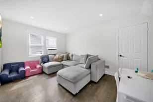 4918 W Winnemac Ave, Chicago, IL 60630 - Photo 15