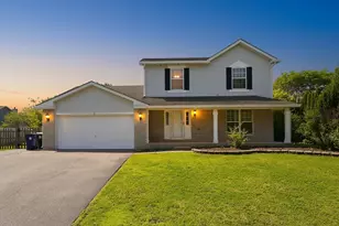 1 Regal Ct, Algonquin, IL 60102 - Photo 1