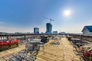 312 N May St, Chicago, IL 60607 - Photo 23