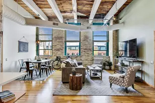 312 N May St, Chicago, IL 60607 - Photo 7