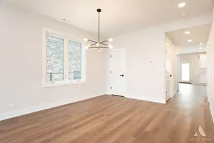 7610 W 60th Pl, Summit, IL 60501 - Photo 9
